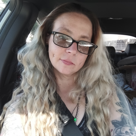 Meet your Posher, Malarie - Picture 4 of 4